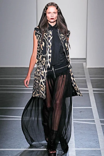 Look 39